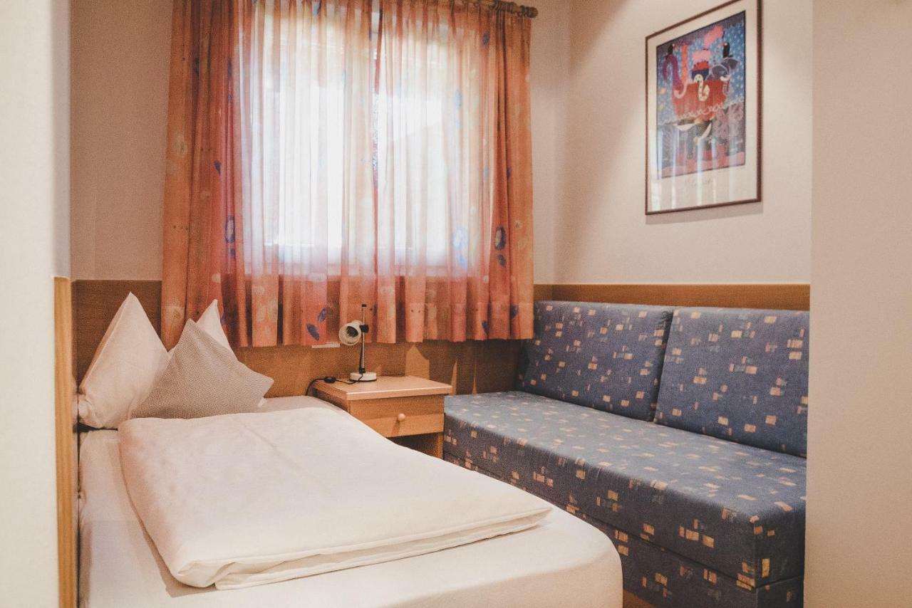 Guesthouse Christine Марленго Екстер'єр фото